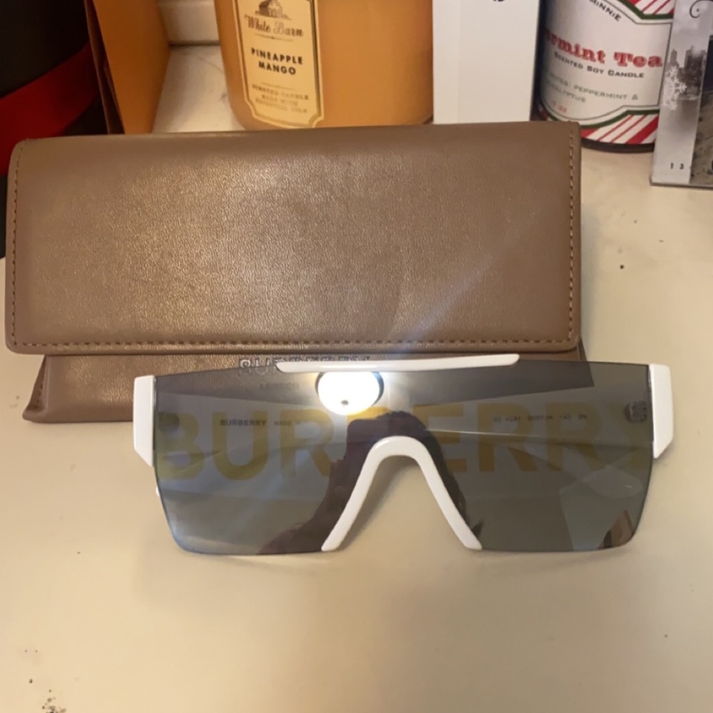 Burberry sunglasses